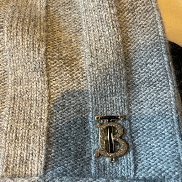 Burberry Hat - Picture 5 of 6
